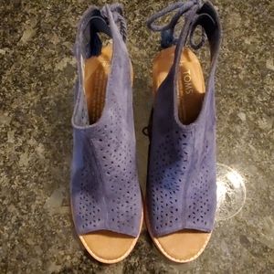 TOM'S Elba Blue Suede Size 8
